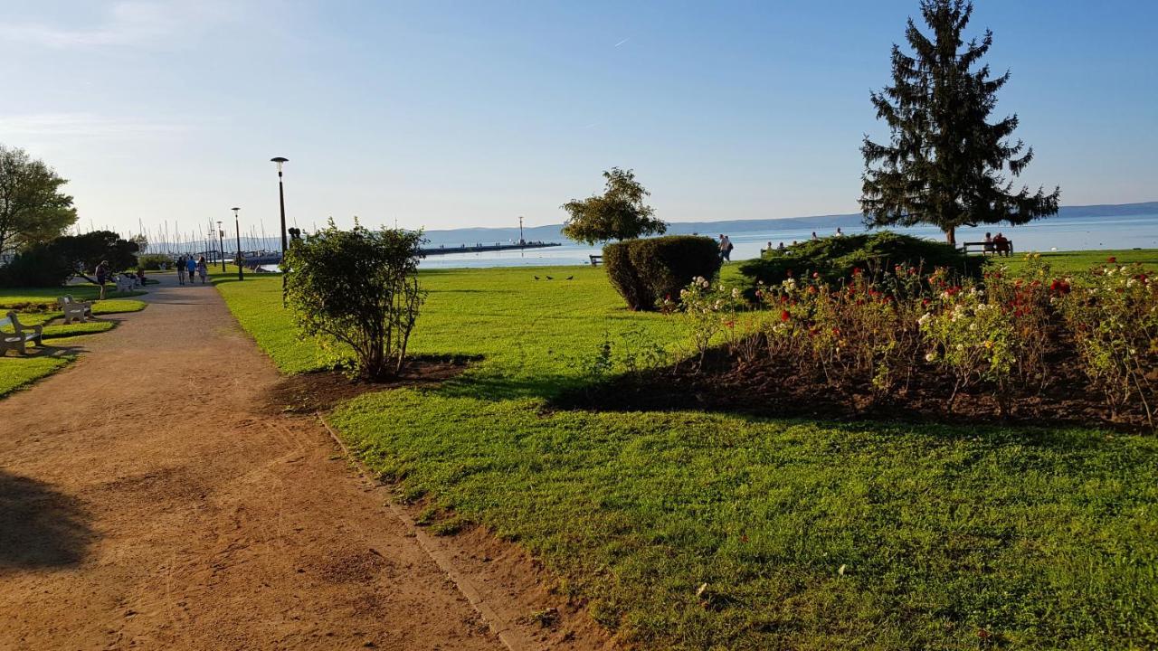 Napsugar Villa B Siófok Eksteriør billede